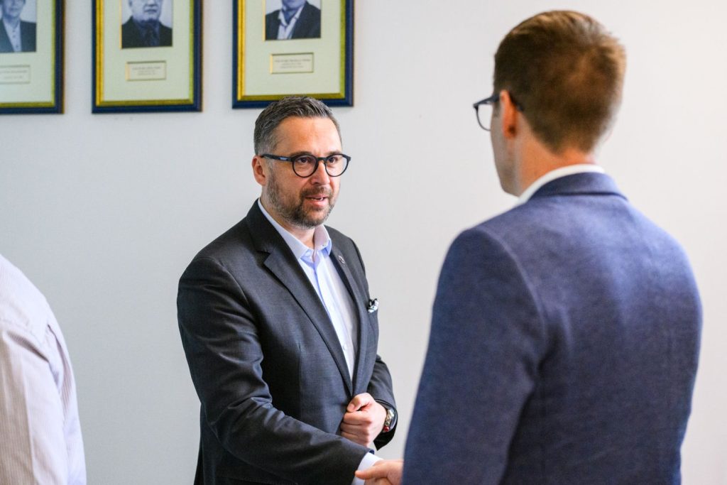 Spotkanie ministra Marcina Kulaska z pracownikami InLife